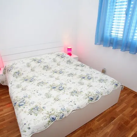 Apartman Nakir Slatine