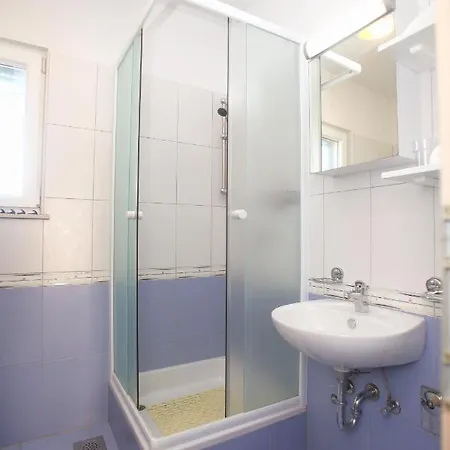 Apartman Nakir
