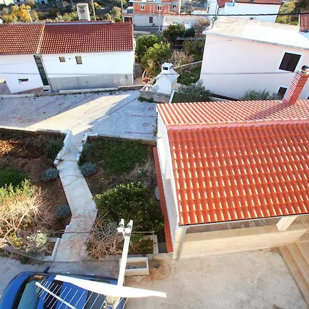 Nakir Apartment Slatine
