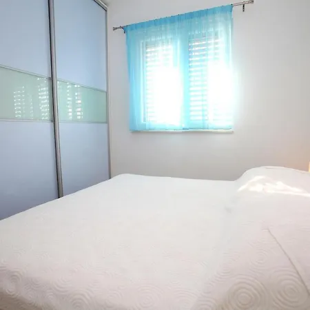 Apartment Nakir *