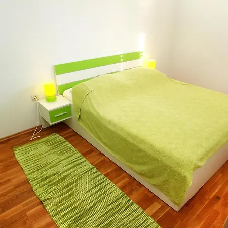 Apartment Nakir Slatine